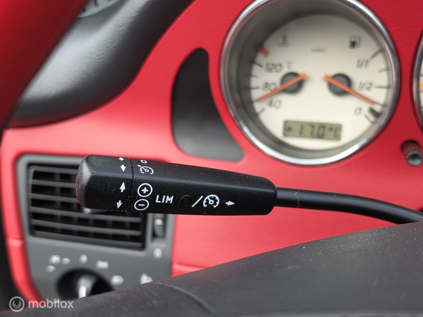 Foto van Mercedes-Benz SLK 200 Kompressor