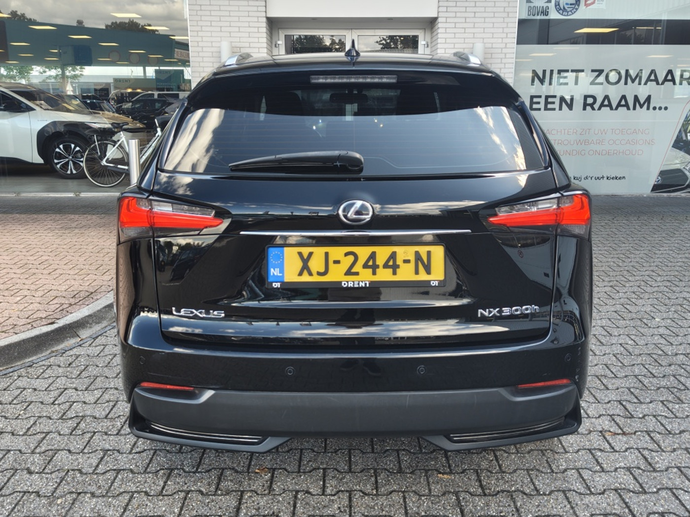 Foto van Lexus Lexus Nx300h