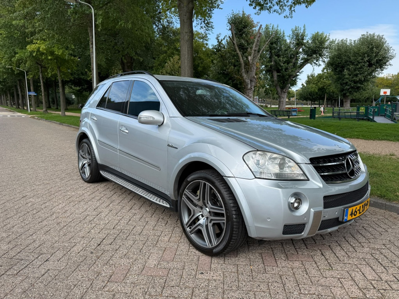 Foto van Mercedes-Benz ML 63 AMG