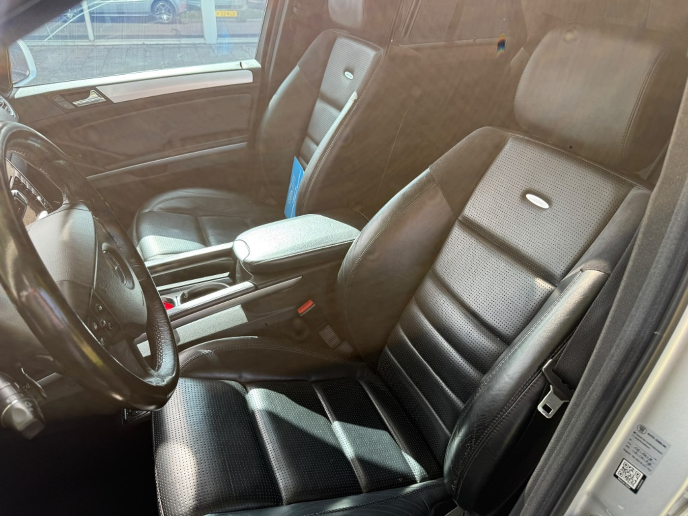 Foto van Mercedes-Benz ML 63 AMG