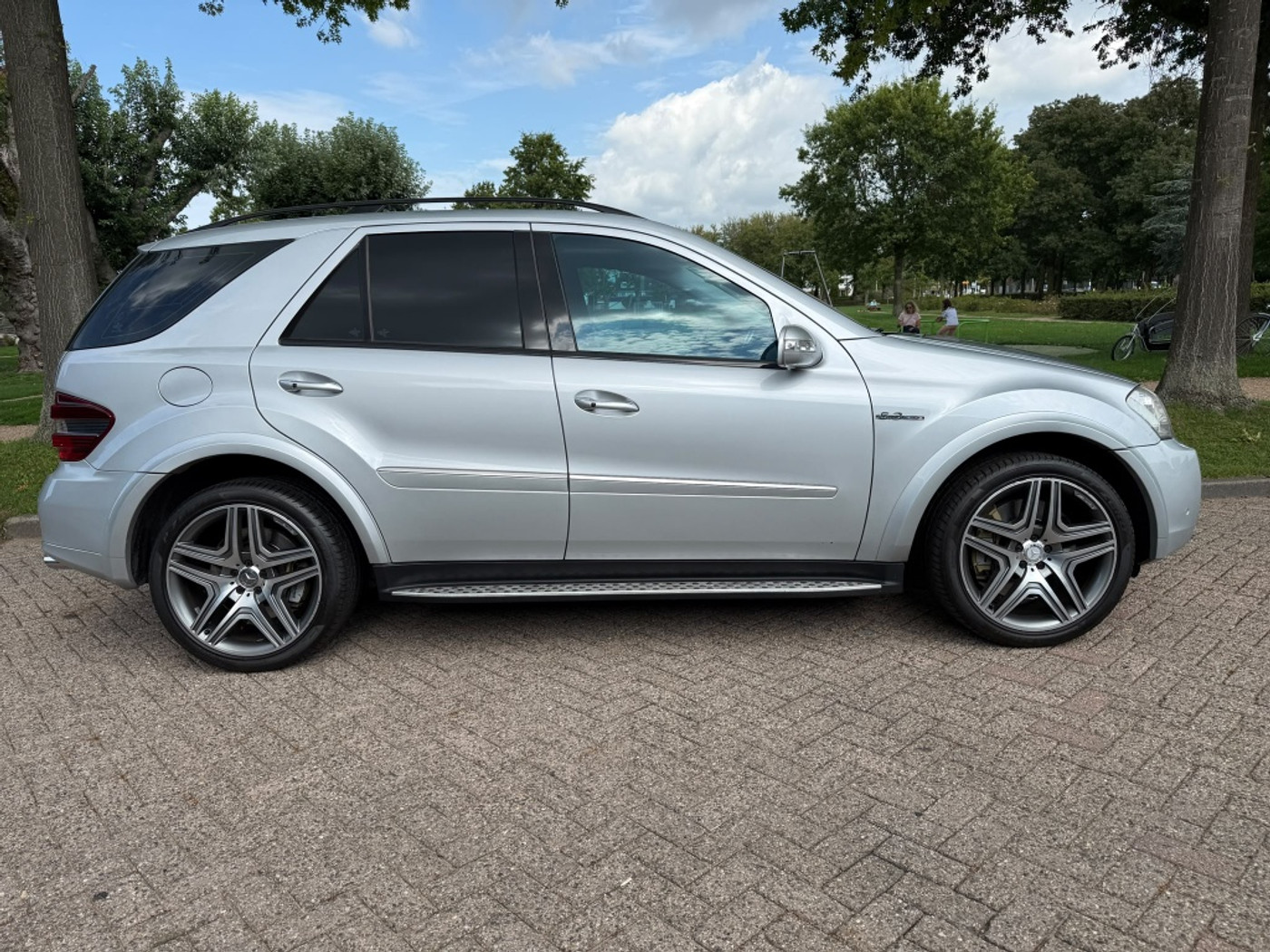 Mercedes-Benz ML 63 AMG AMG 63 2007 - voorkant