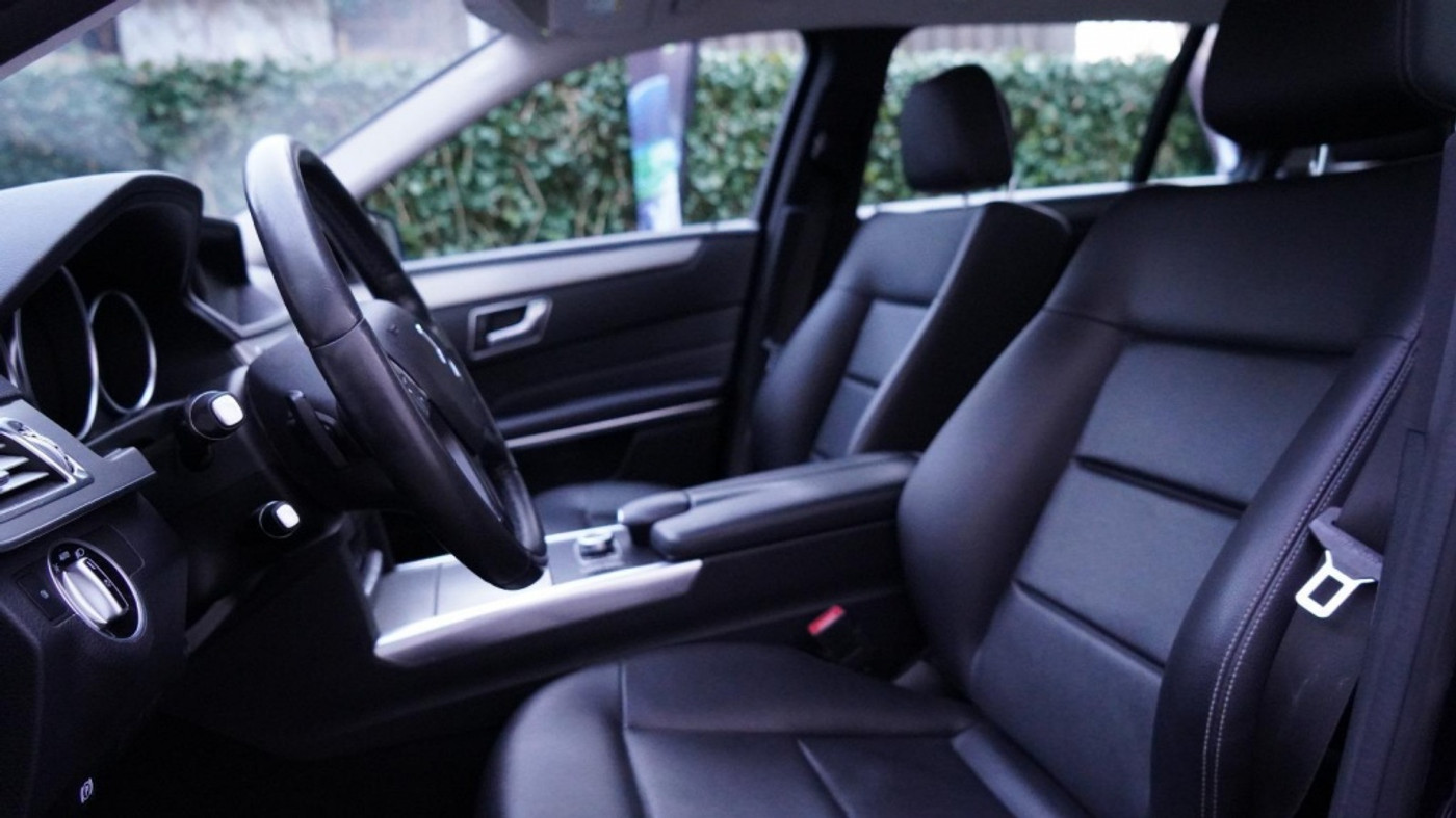 Foto van Mercedes-Benz E 220 Bluetec