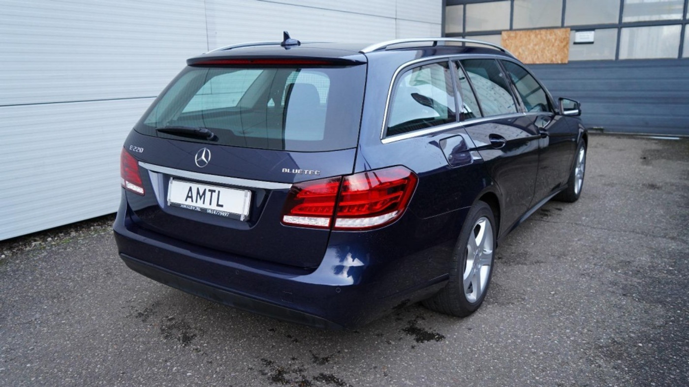 Foto van Mercedes-Benz E 220 Bluetec