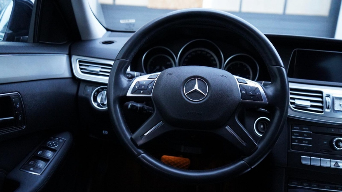 Foto van Mercedes-Benz E 220 Bluetec