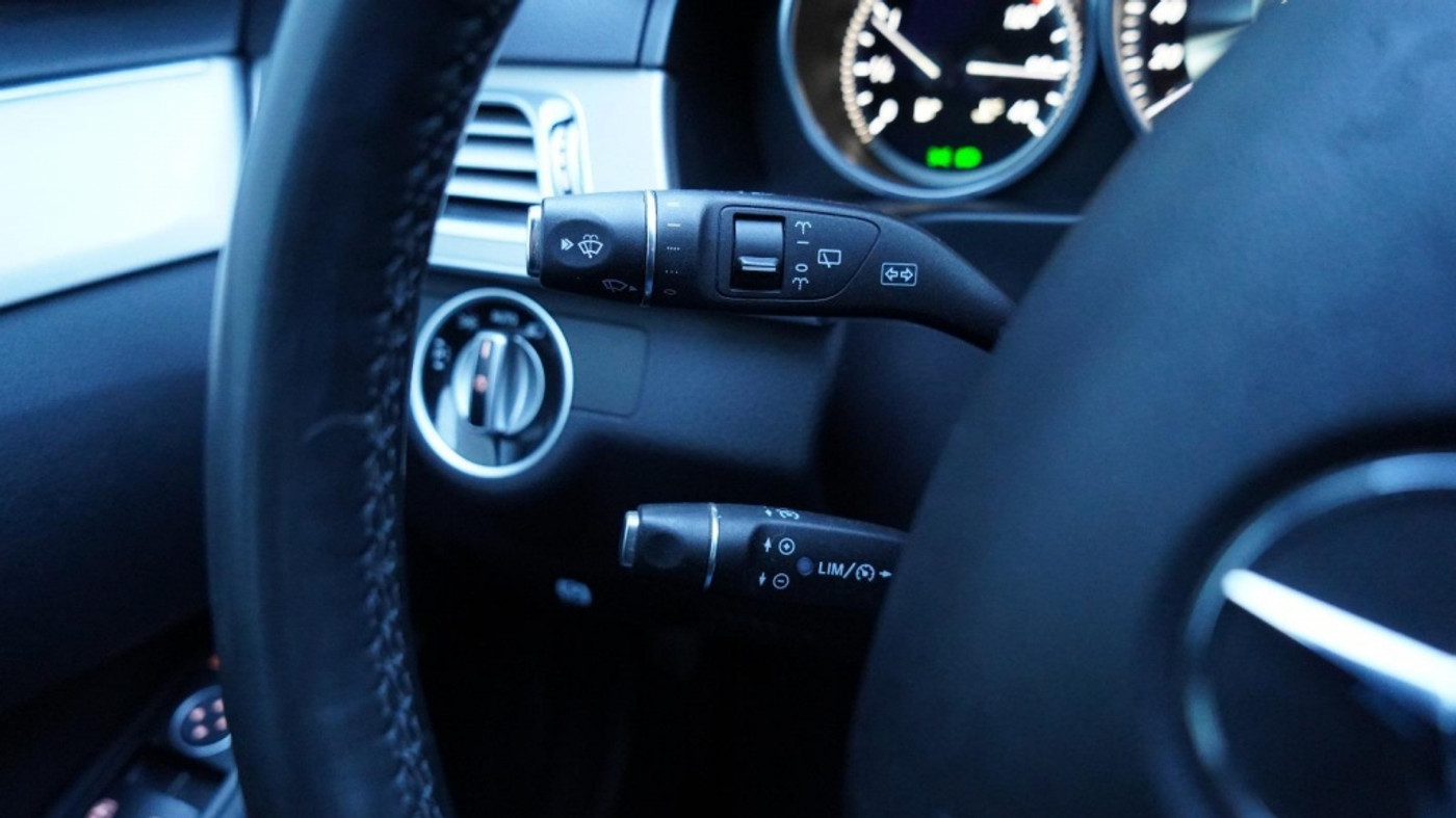 Foto van Mercedes-Benz E 220 Bluetec