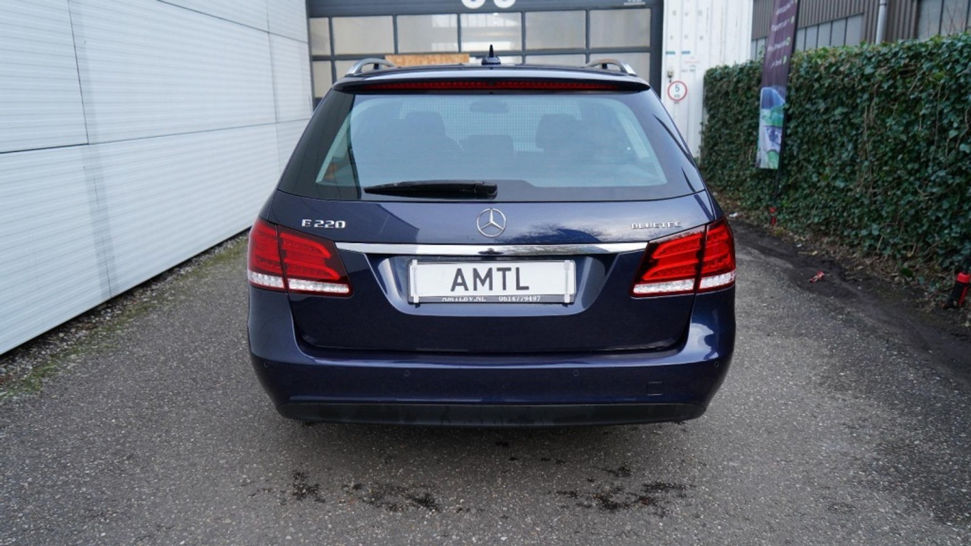 Foto van Mercedes-Benz E 220 Bluetec