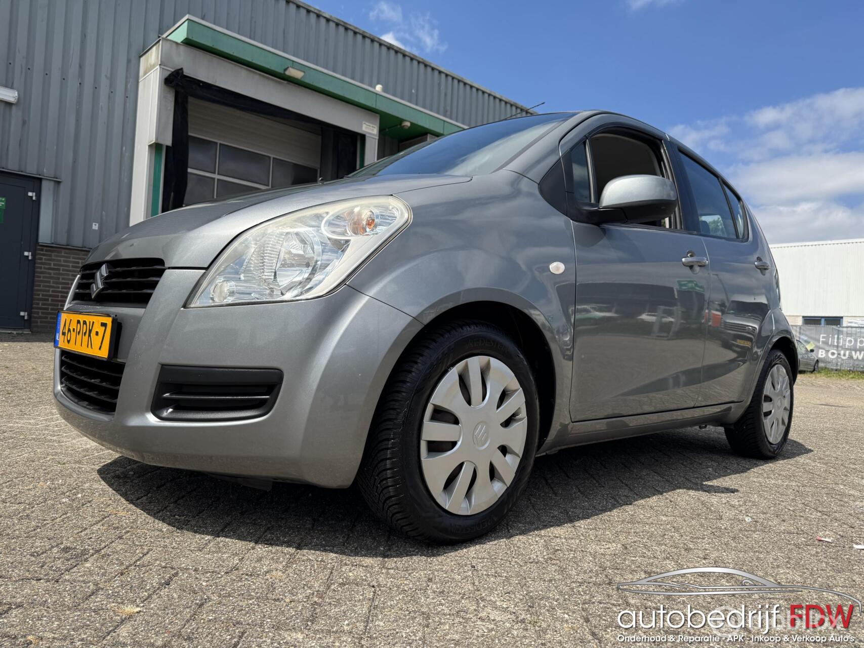 Suzuki Splash 1.2 Comfort/HOGE INSTAP/NAP/ELEKTR.AMEN/ 2011 - voorkant