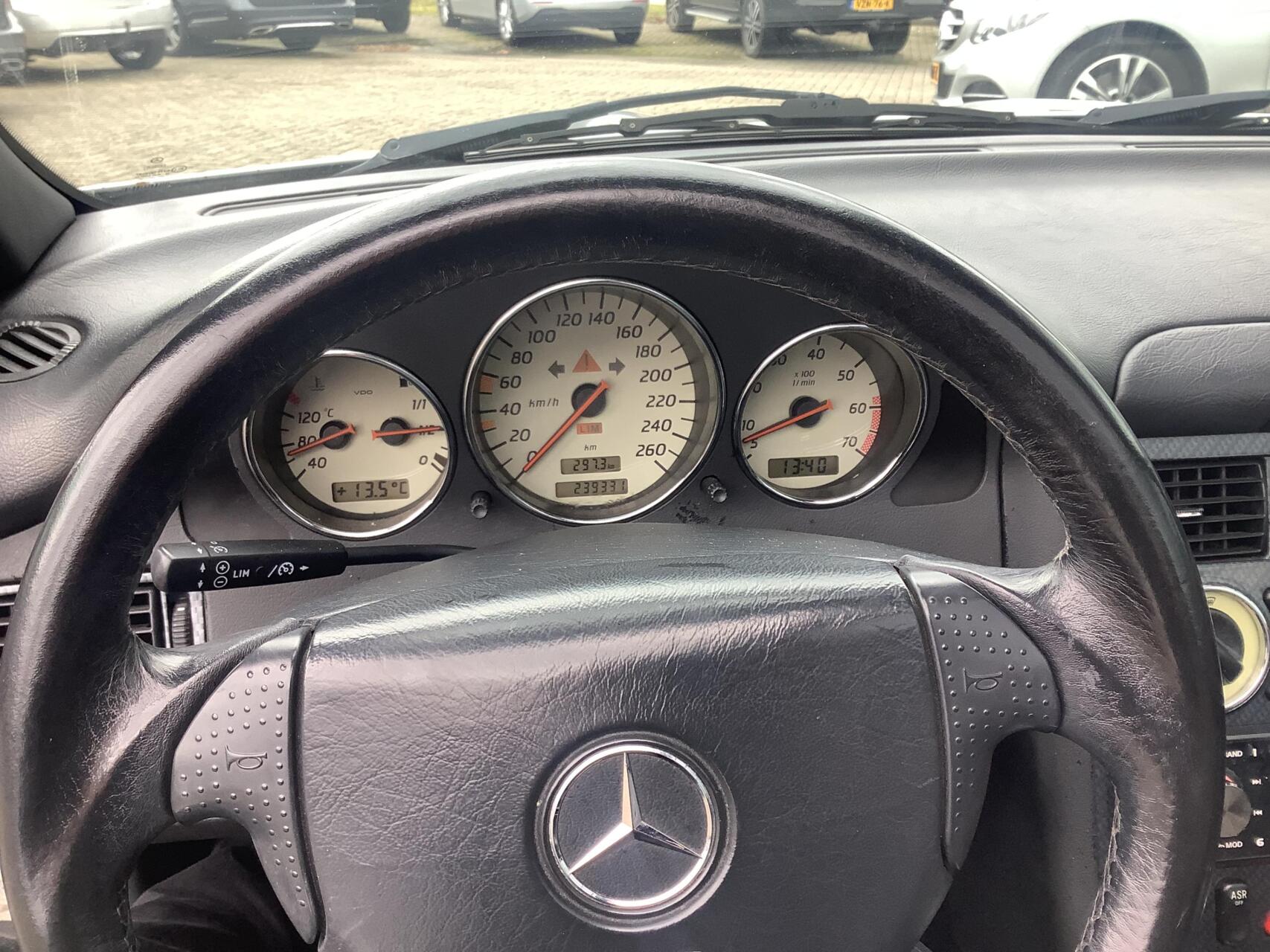 Foto van Mercedes-Benz SLK 230 Kompressor