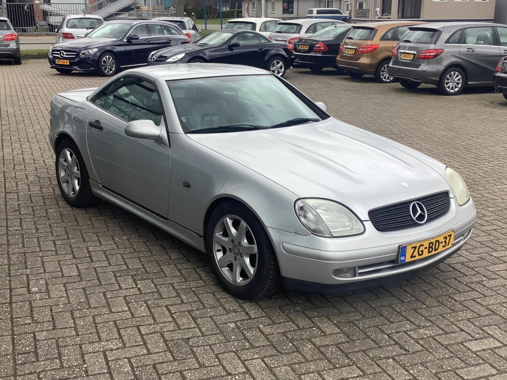 Foto van Mercedes-Benz SLK 230 Kompressor