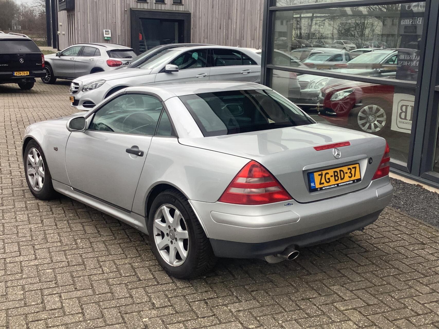 Foto van Mercedes-Benz SLK 230 Kompressor