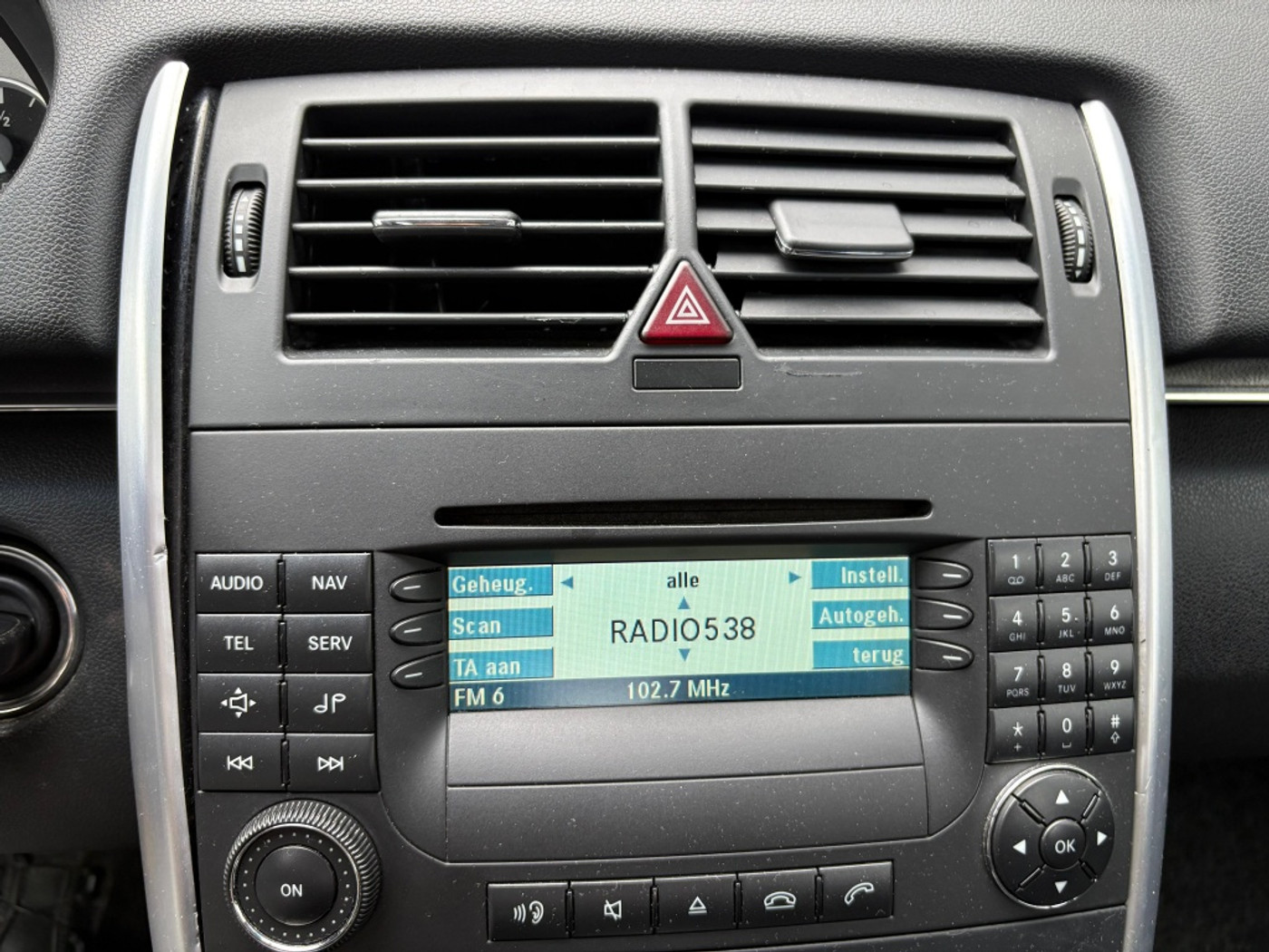Foto van Mercedes-Benz B 200 Turbo