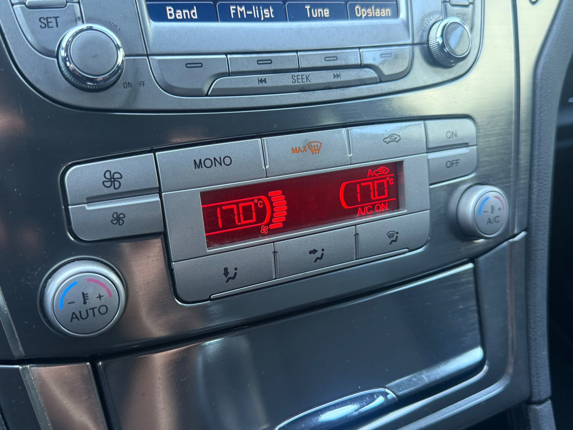 Foto van Ford Mondeo