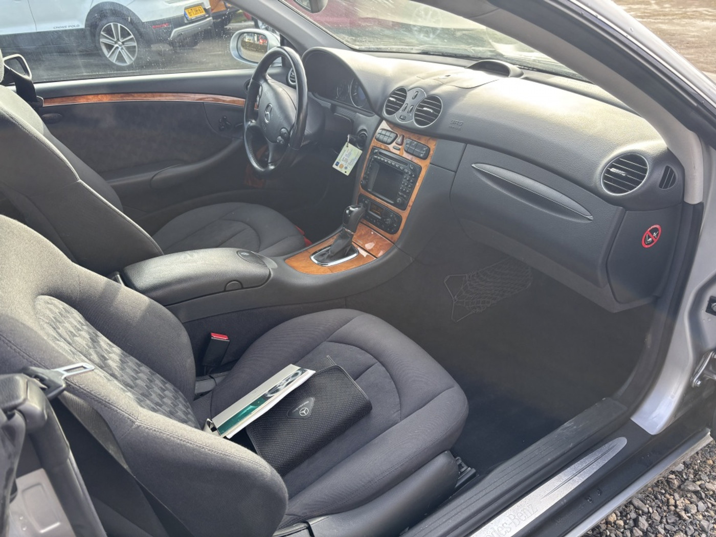 Foto van Mercedes-Benz CLK 320