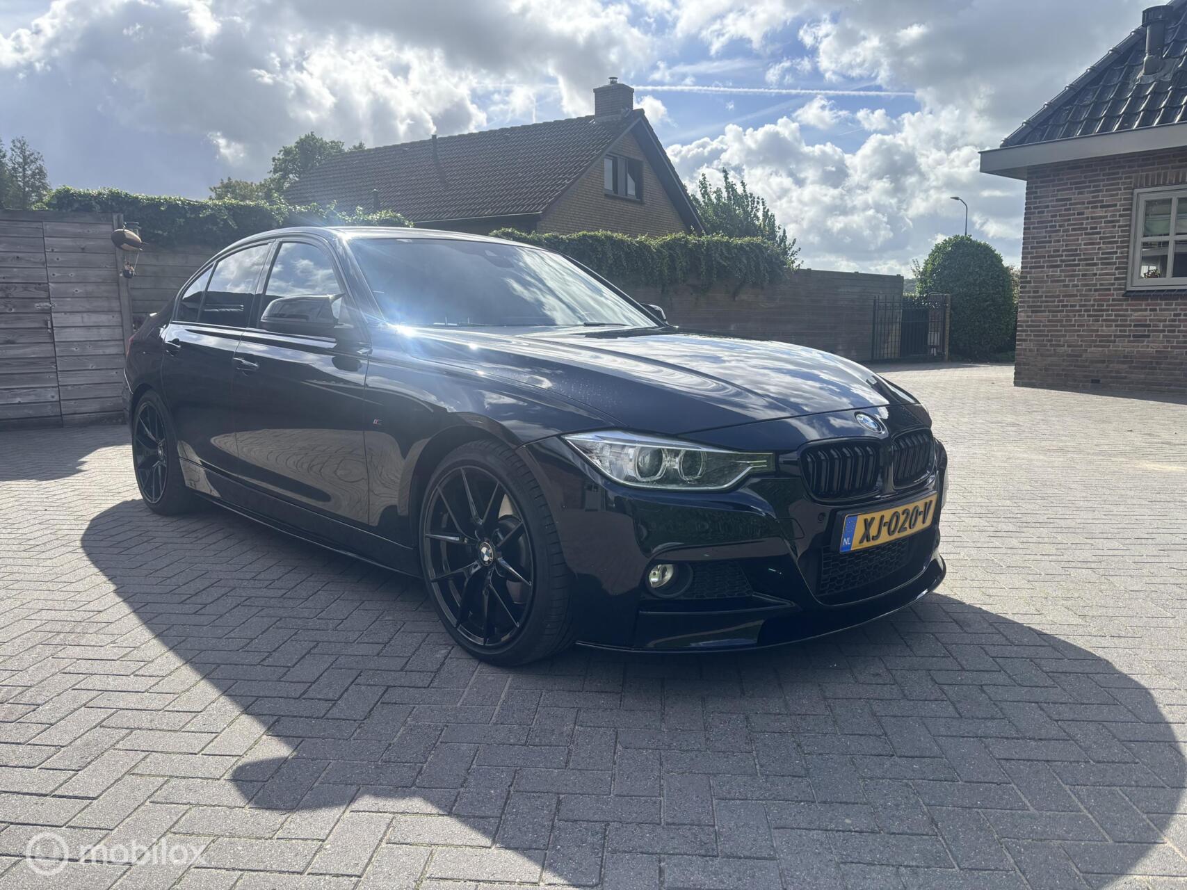 Foto van BMW 328i