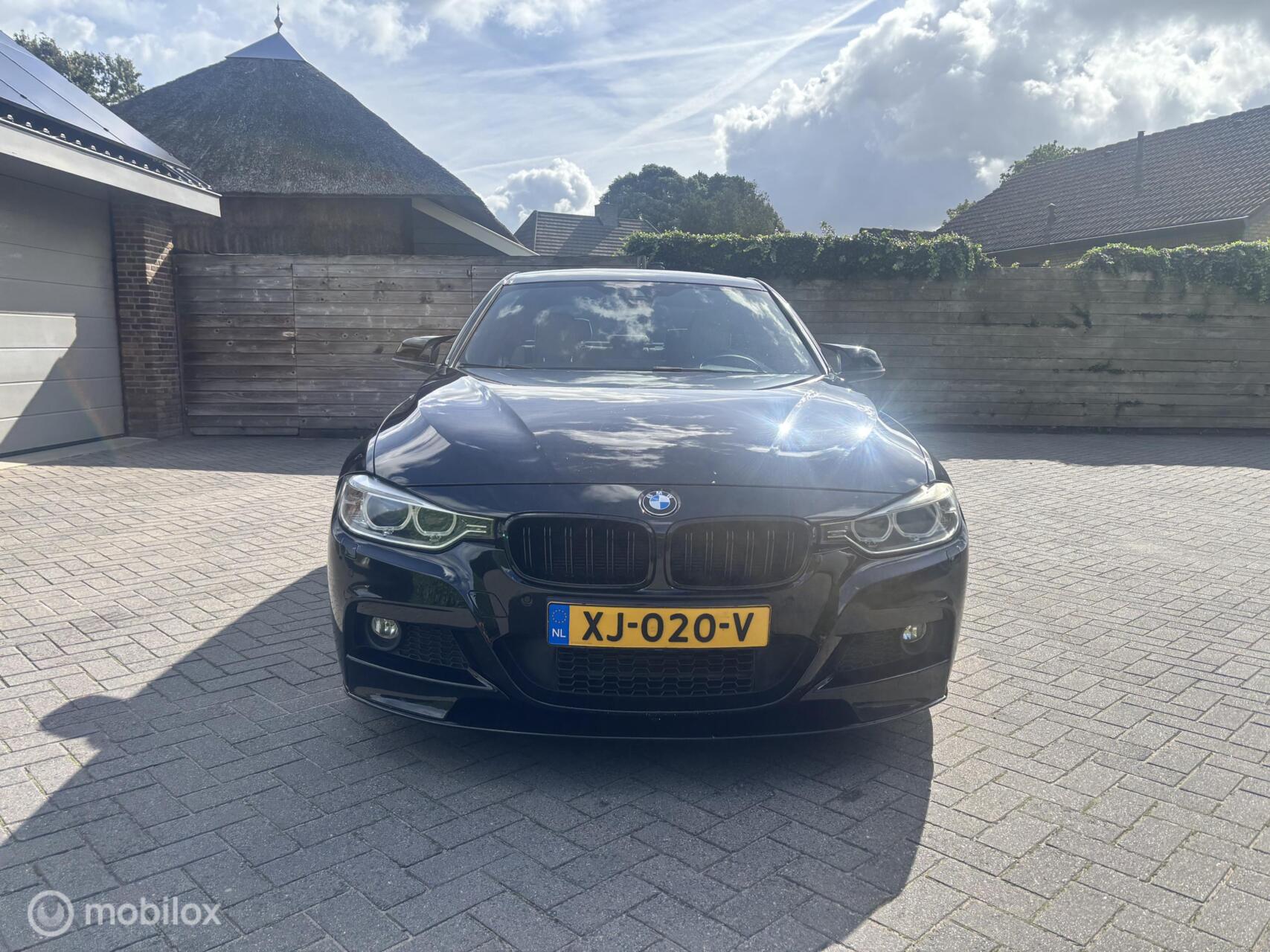 Foto van BMW 328i