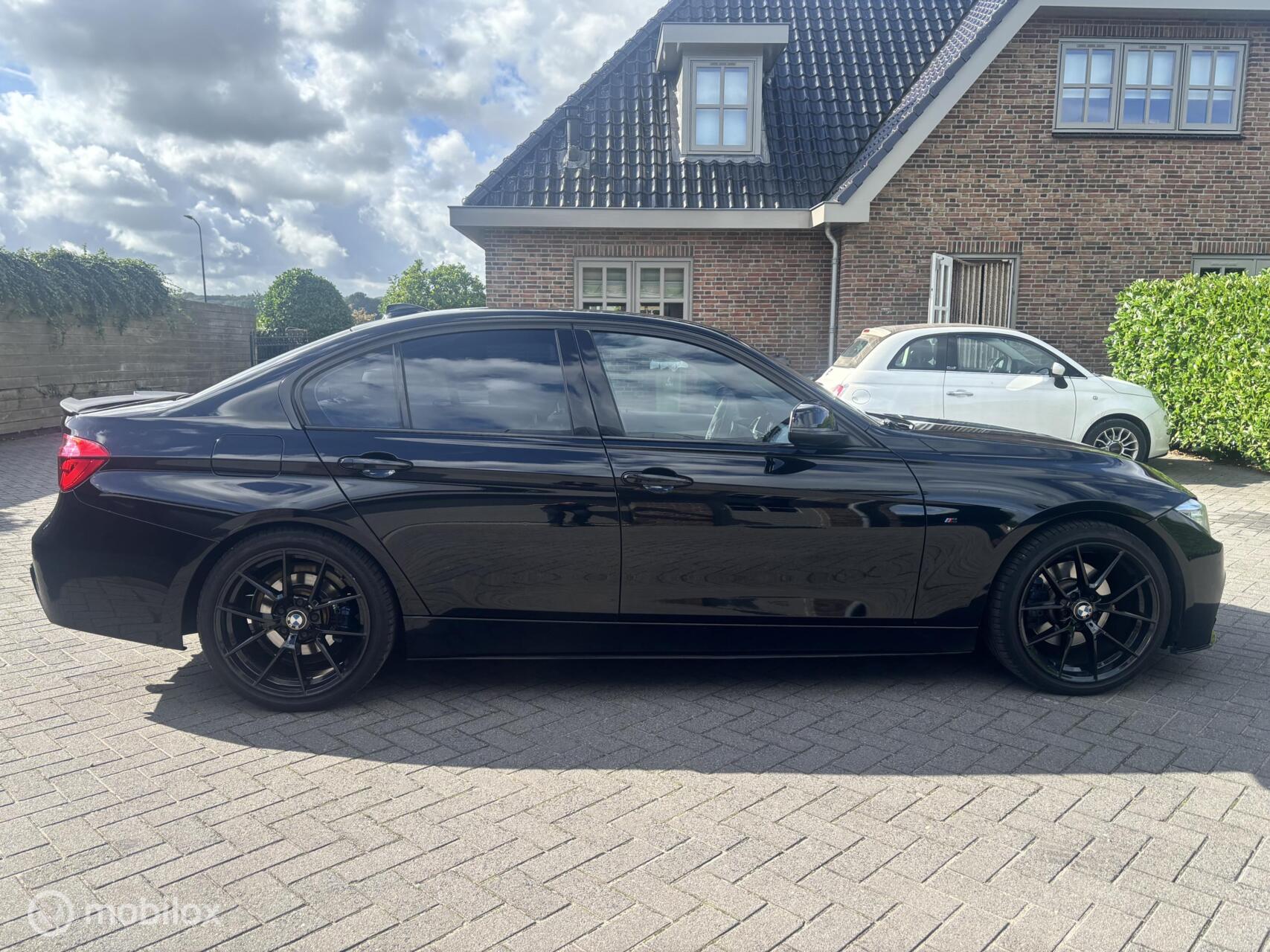 Foto van BMW 328i