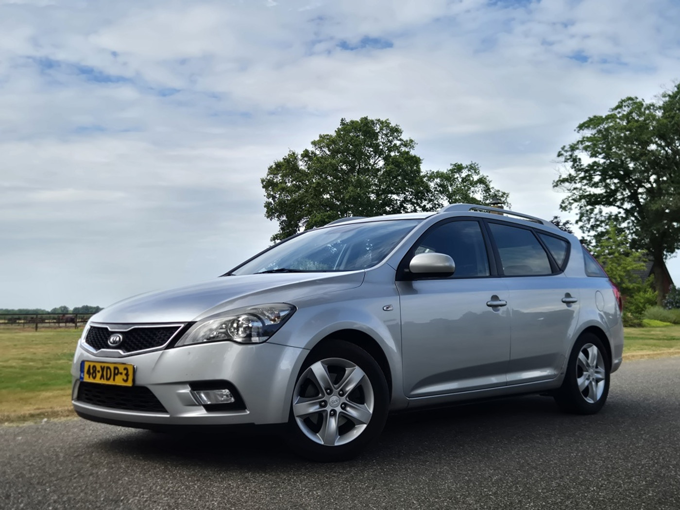 Kia Cee D 1.4 CVVT Nav.Pl.Pack 2012 - voorkant