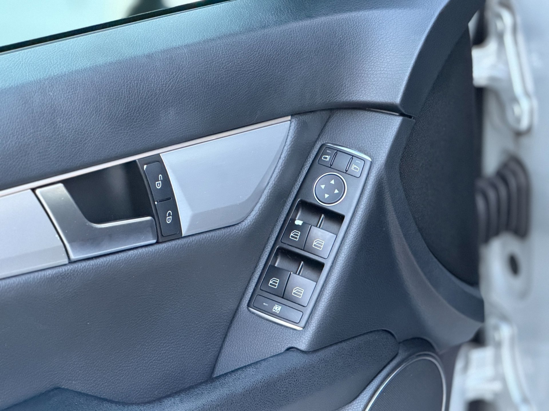 Foto van Mercedes-Benz C 180