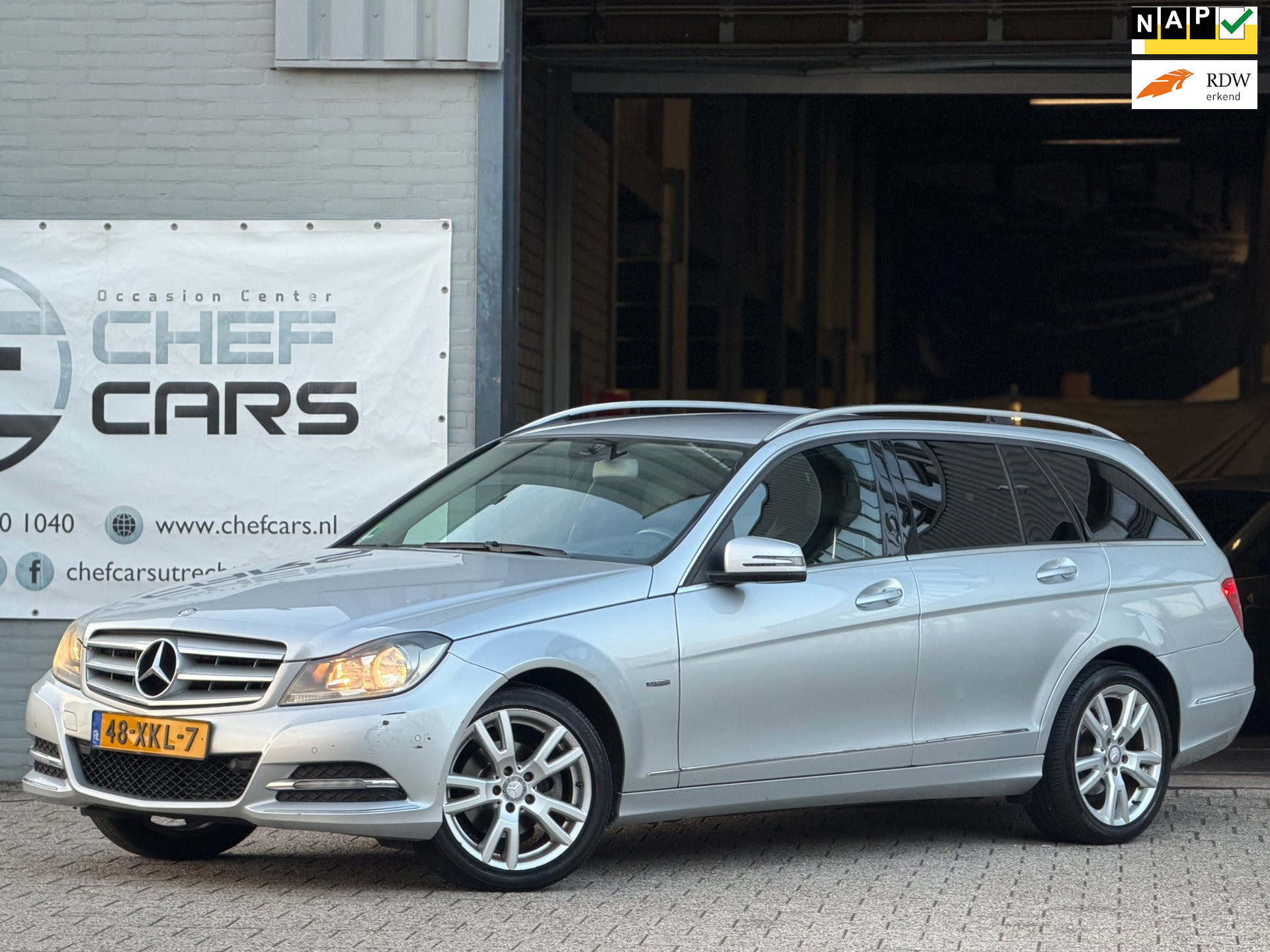 Mercedes-Benz C 180 NAP|AUTOMAAT|NAVI|AIRCO|HALFLEER|PDC! 2012 - voorkant
