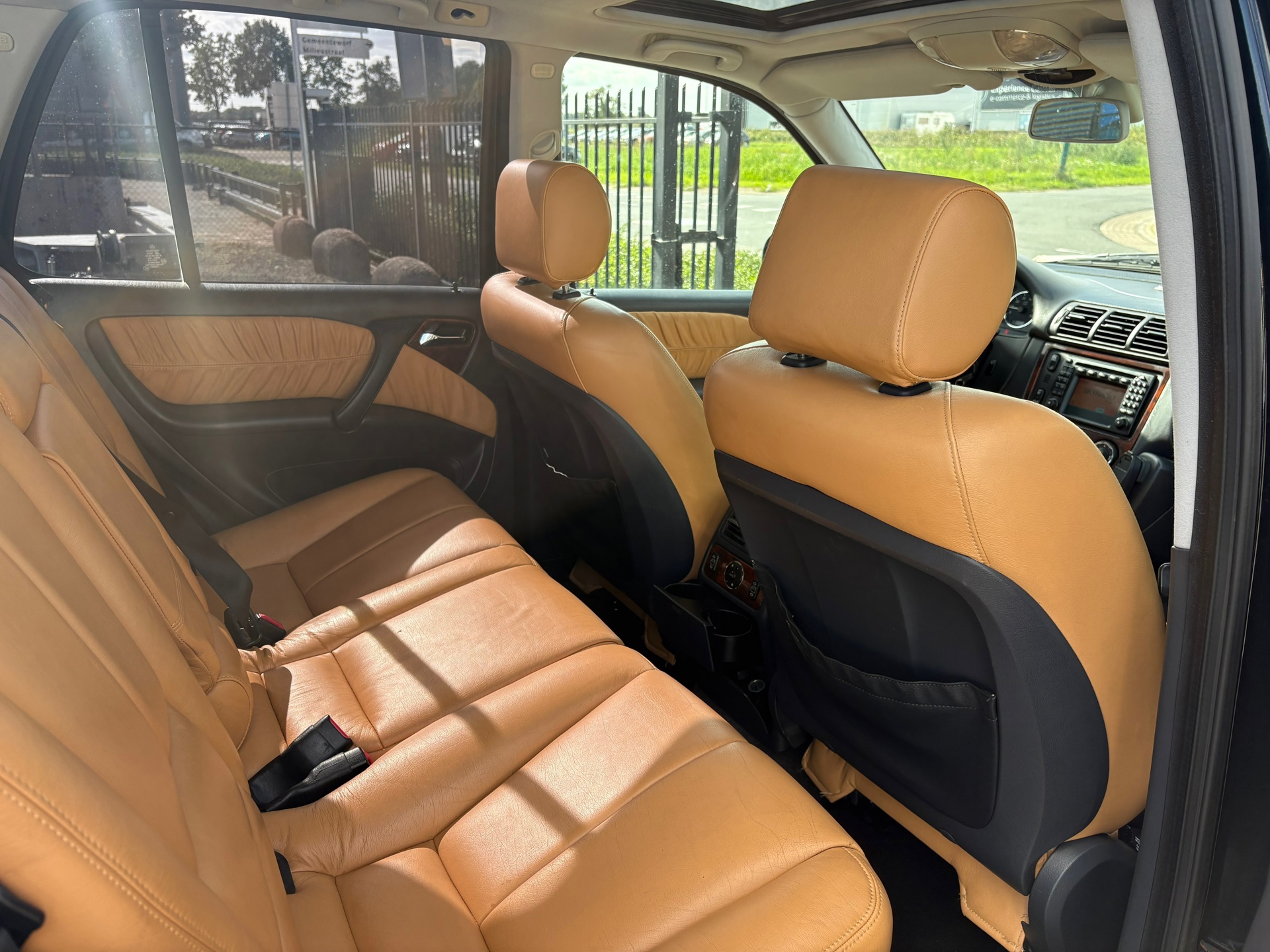 Foto van Mercedes-Benz ML 350