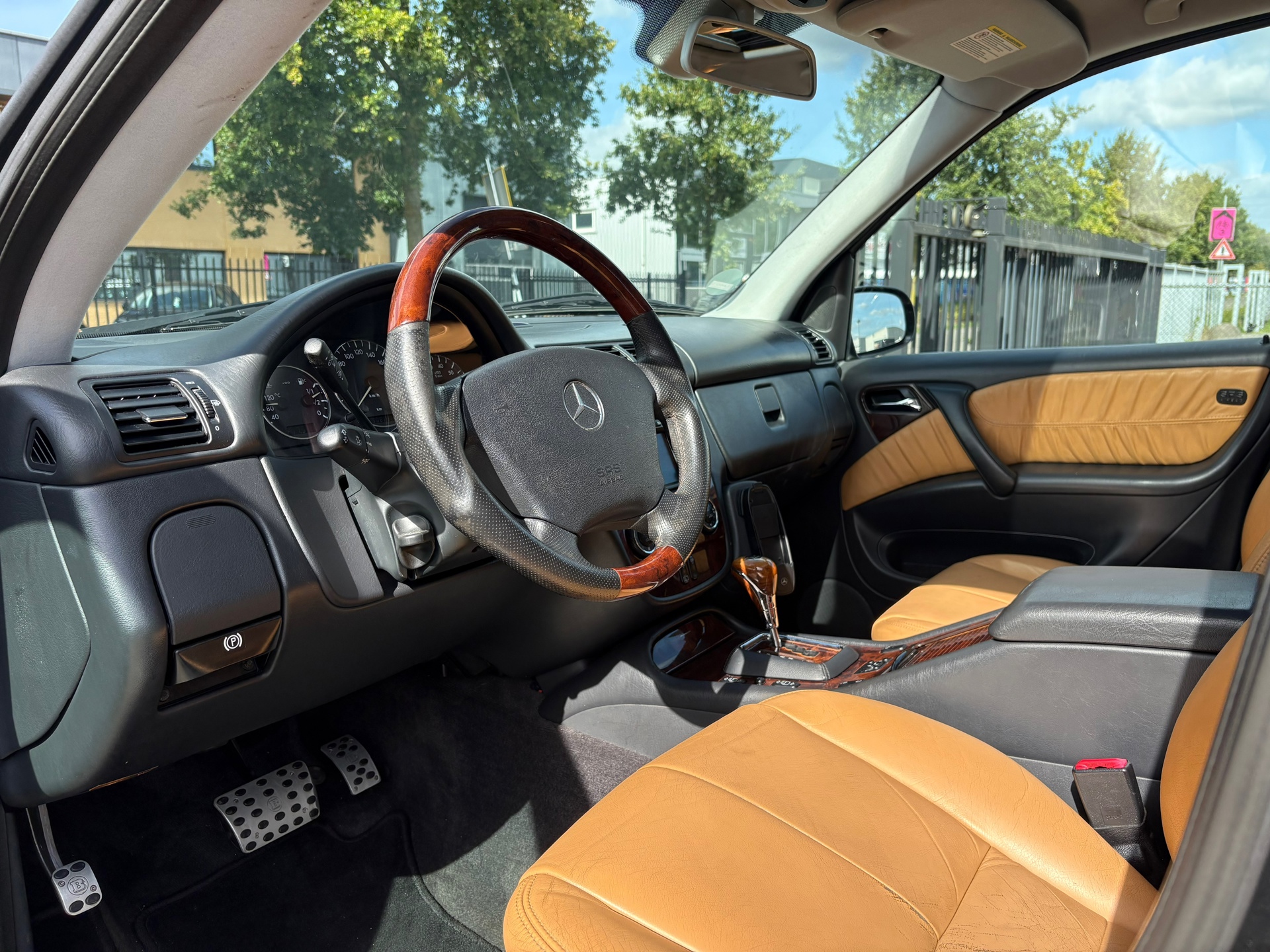 Foto van Mercedes-Benz ML 350