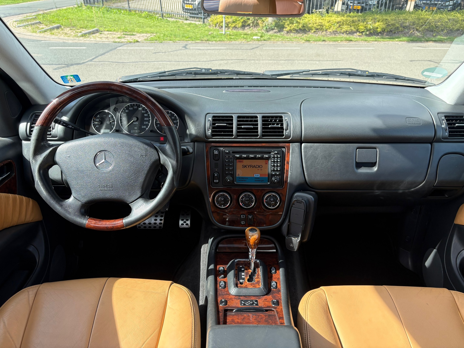 Foto van Mercedes-Benz ML 350