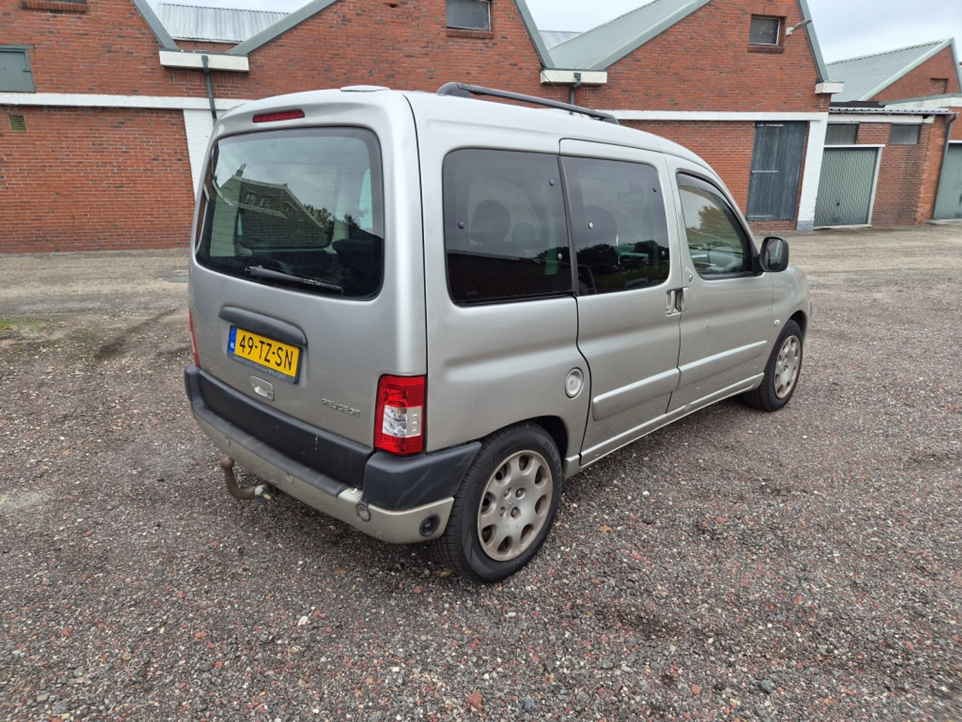 Foto van Peugeot Partner