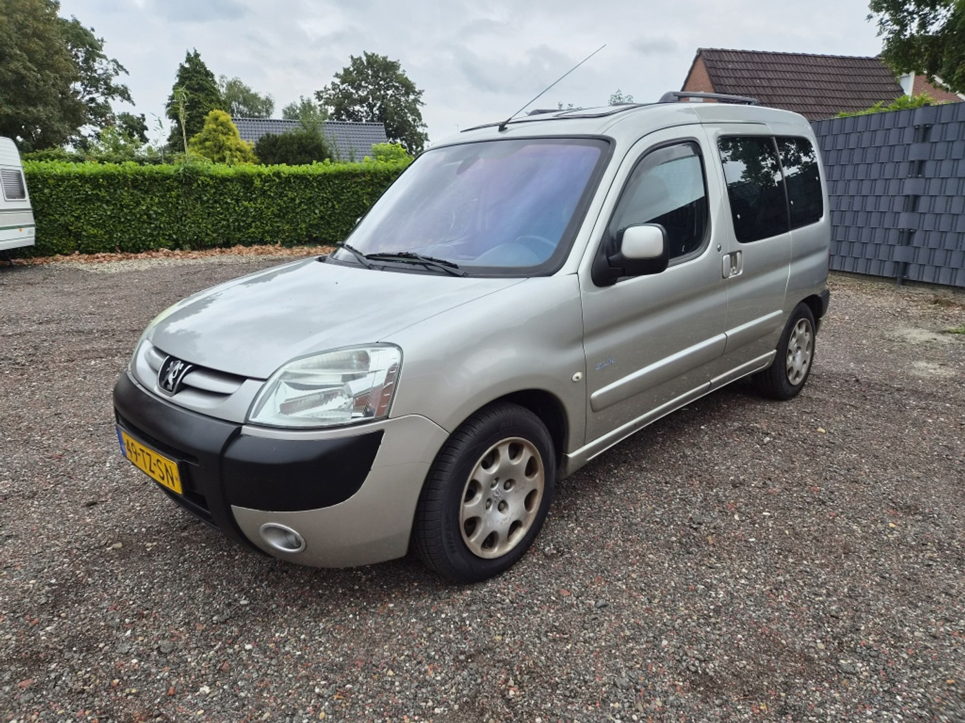 Peugeot Partner 1.6 Benzine/ Lpg / Met grote beurt! 2007 - voorkant