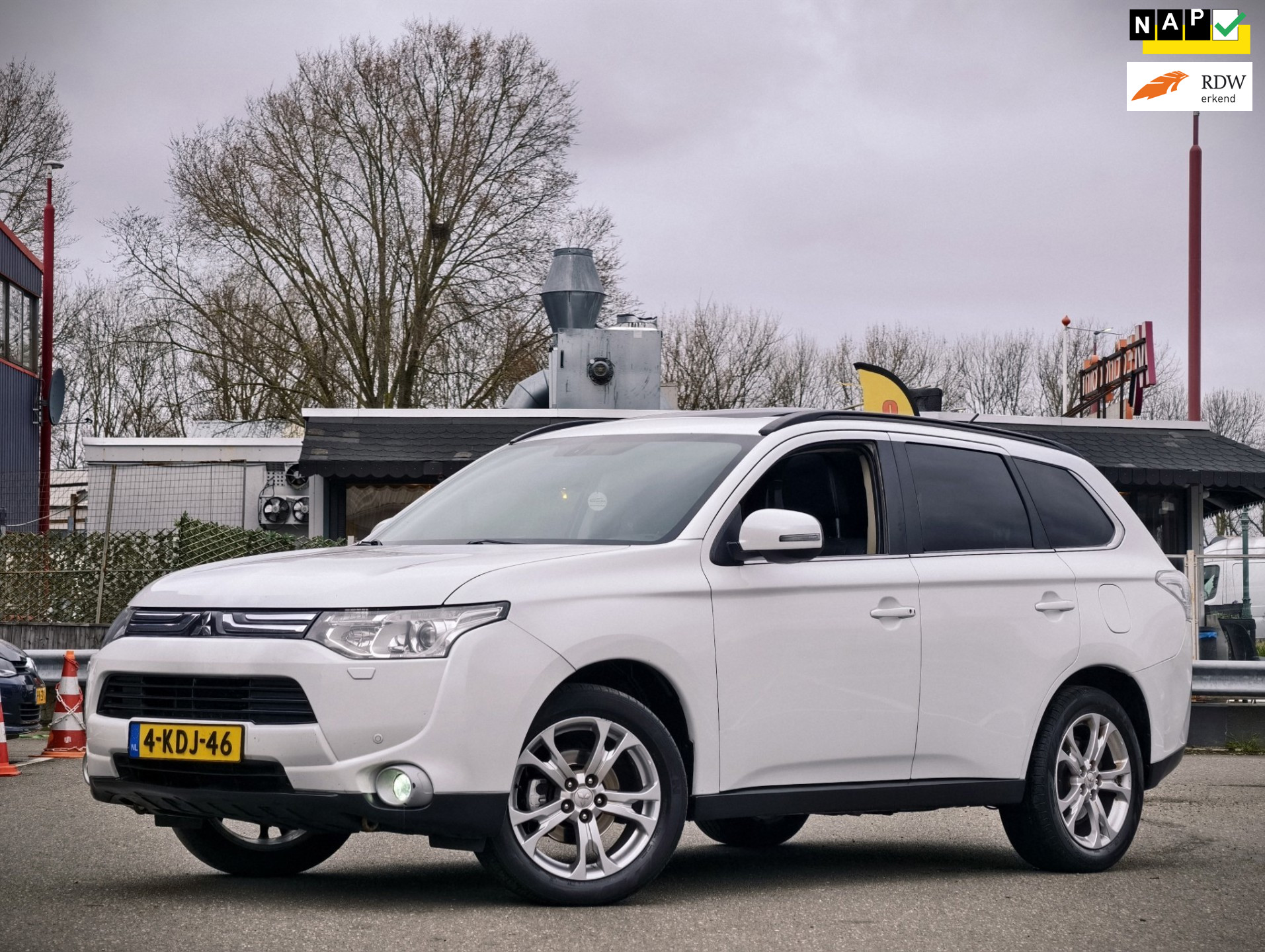 Mitsubishi Outlander 2.0 Instyle 2013 - voorkant