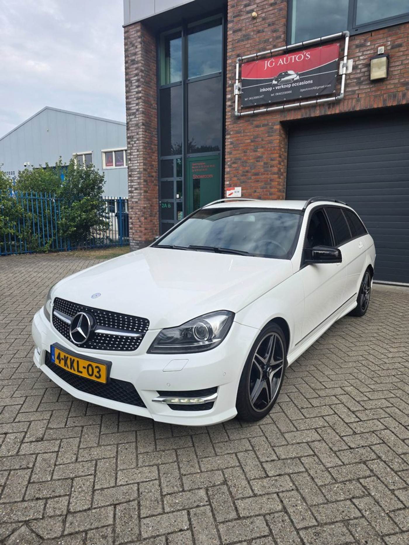 Mercedes-Benz C 180 180 Prestige Avantgarde AUTOMAAT 2013 - voorkant