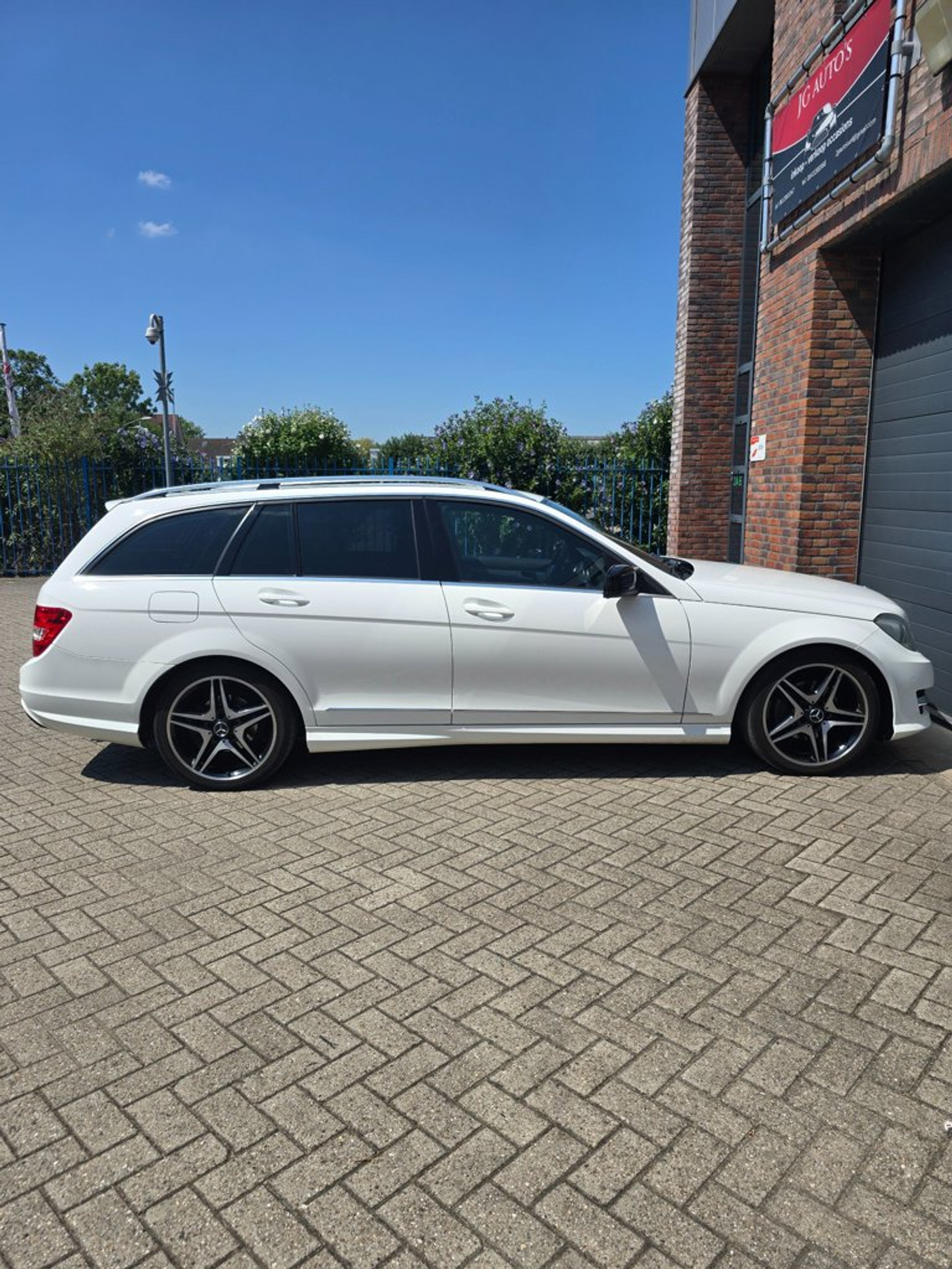 Foto van Mercedes-Benz C 180