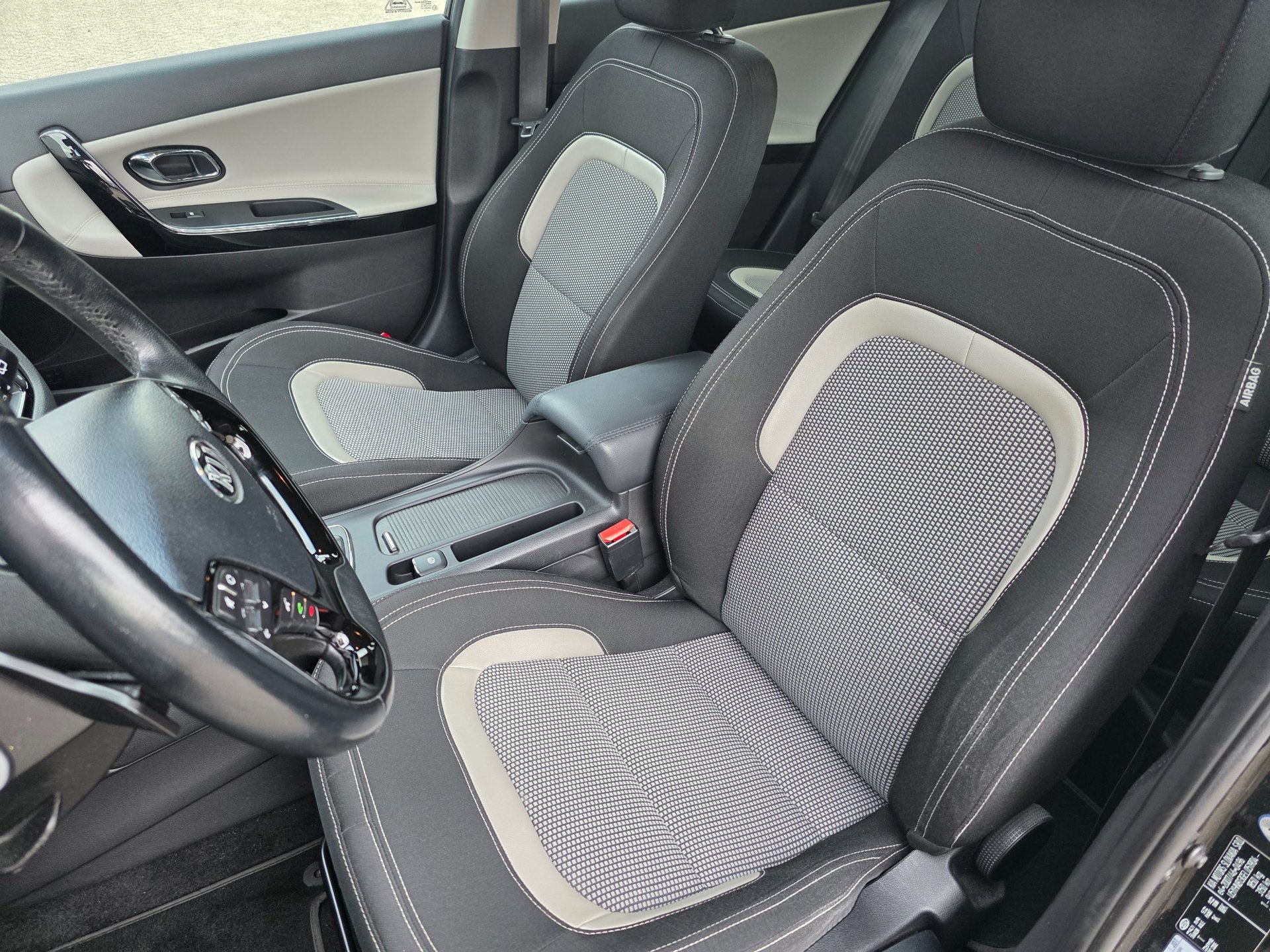 Foto van Kia Cee D