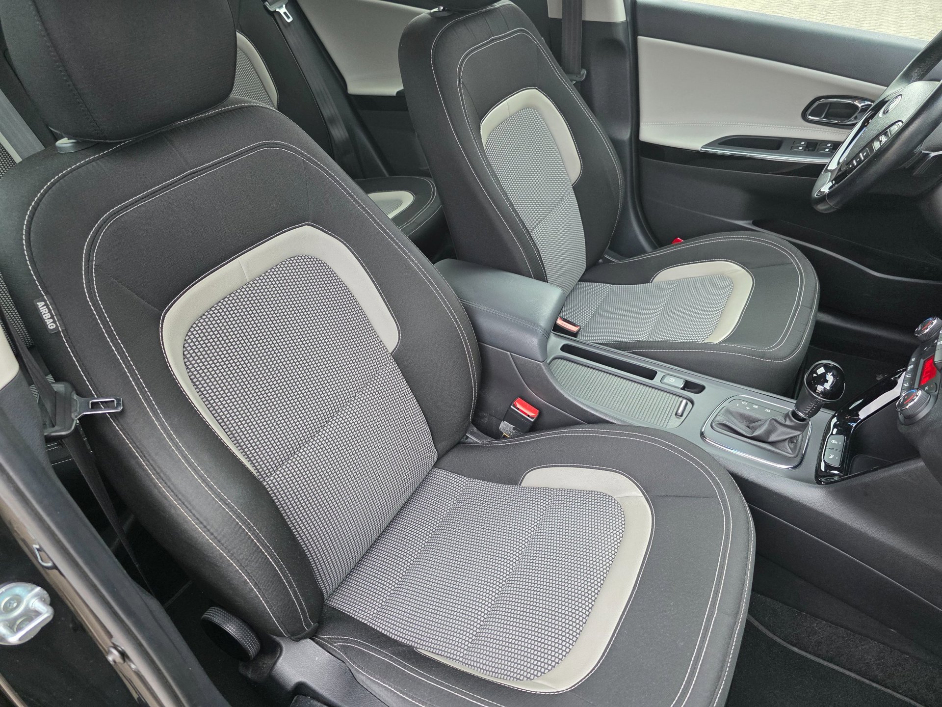 Foto van Kia Cee D
