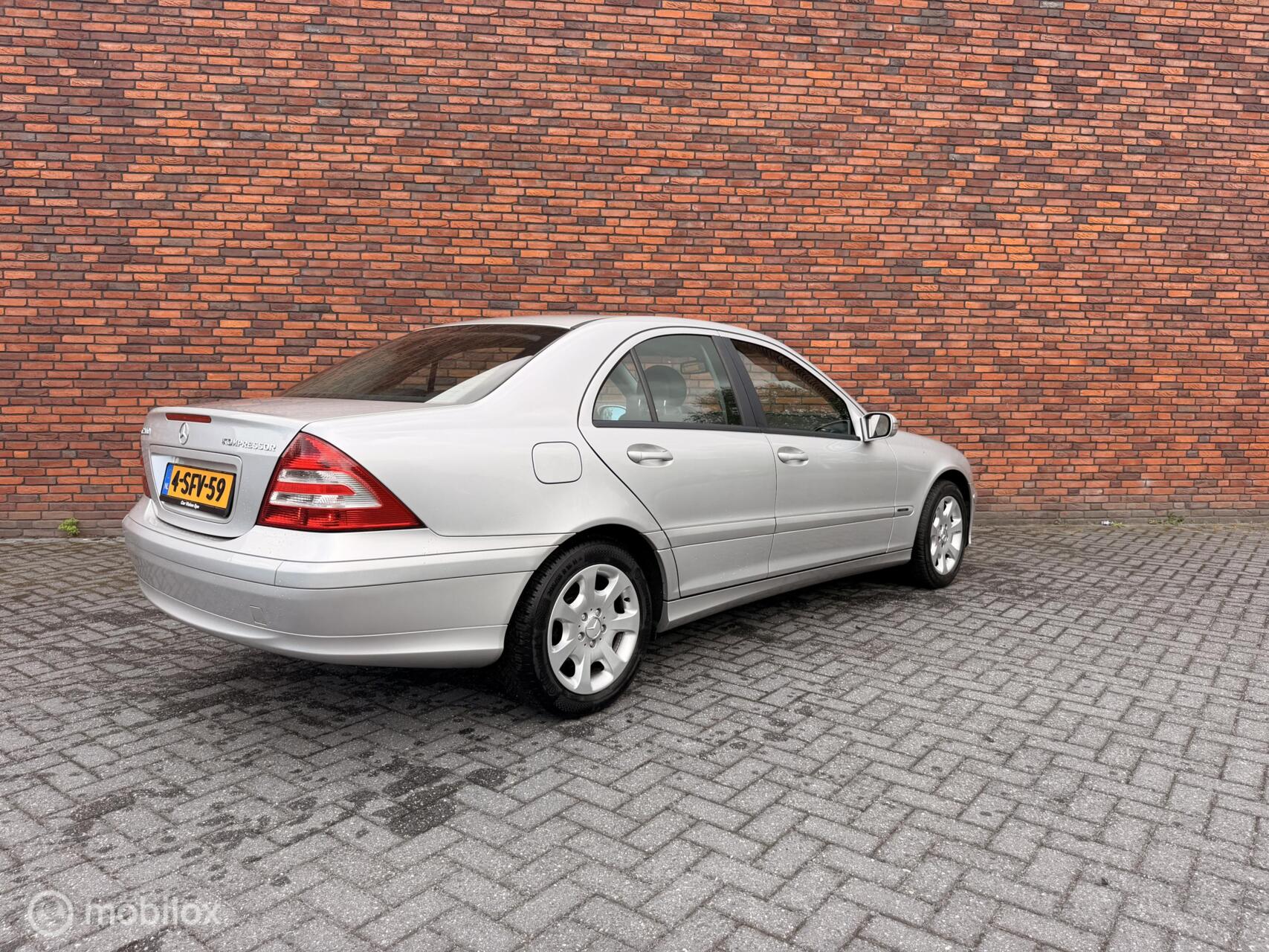 Foto van Mercedes-Benz C 200 Kompressor