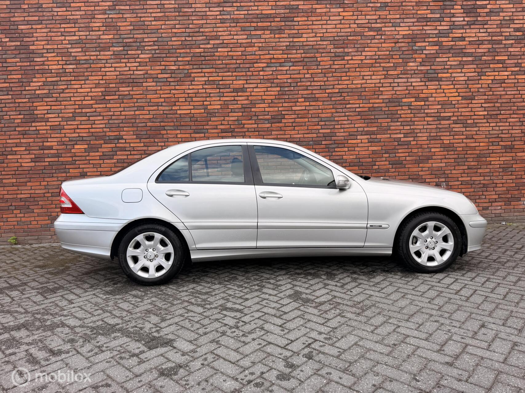 Foto van Mercedes-Benz C 200 Kompressor