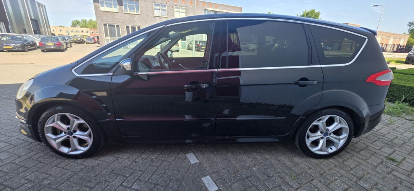 Foto van Ford S-max