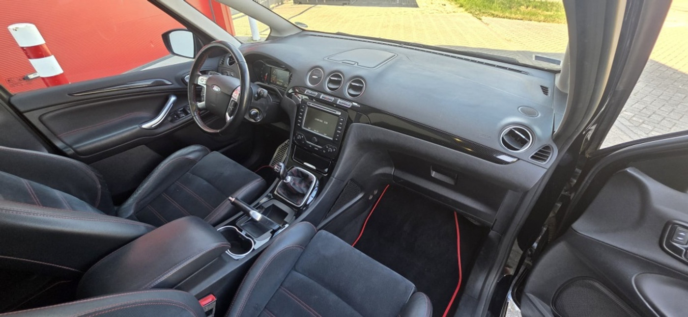 Foto van Ford S-max
