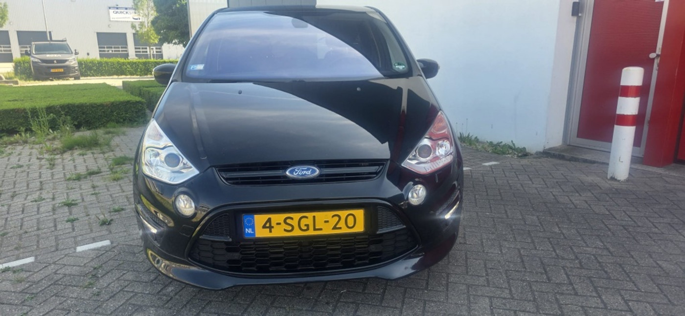 Foto van Ford S-max