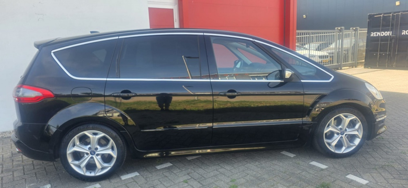 Foto van Ford S-max