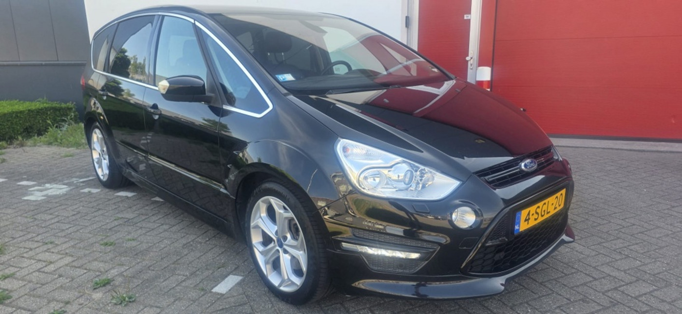 Foto van Ford S-max