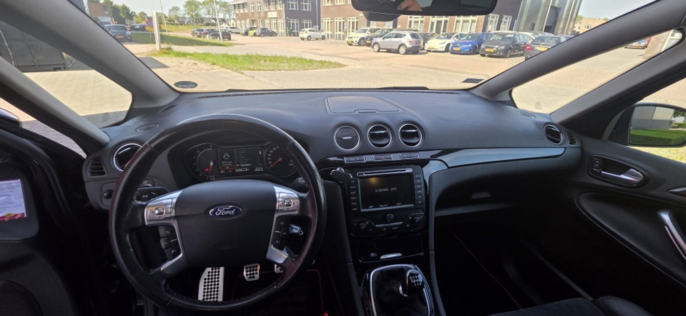 Foto van Ford S-max