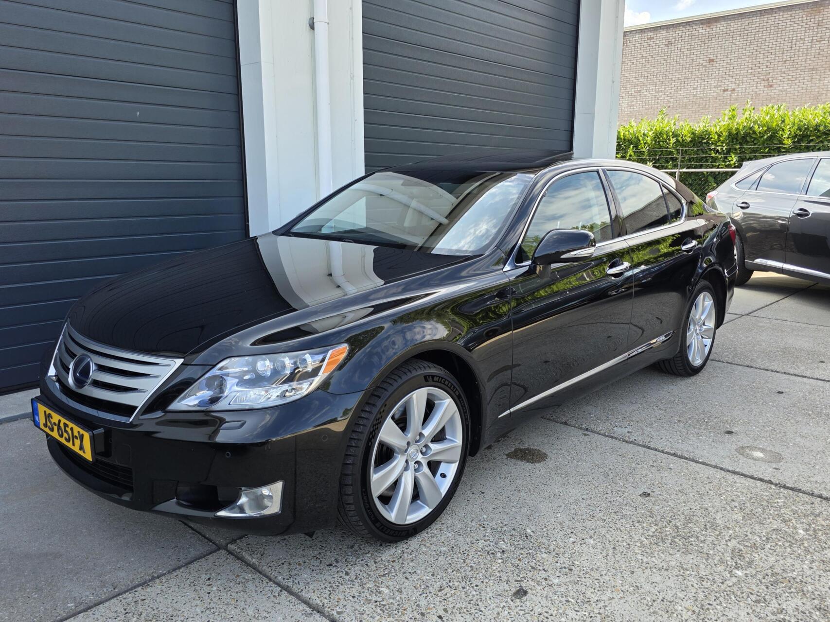 Foto van Lexus LS