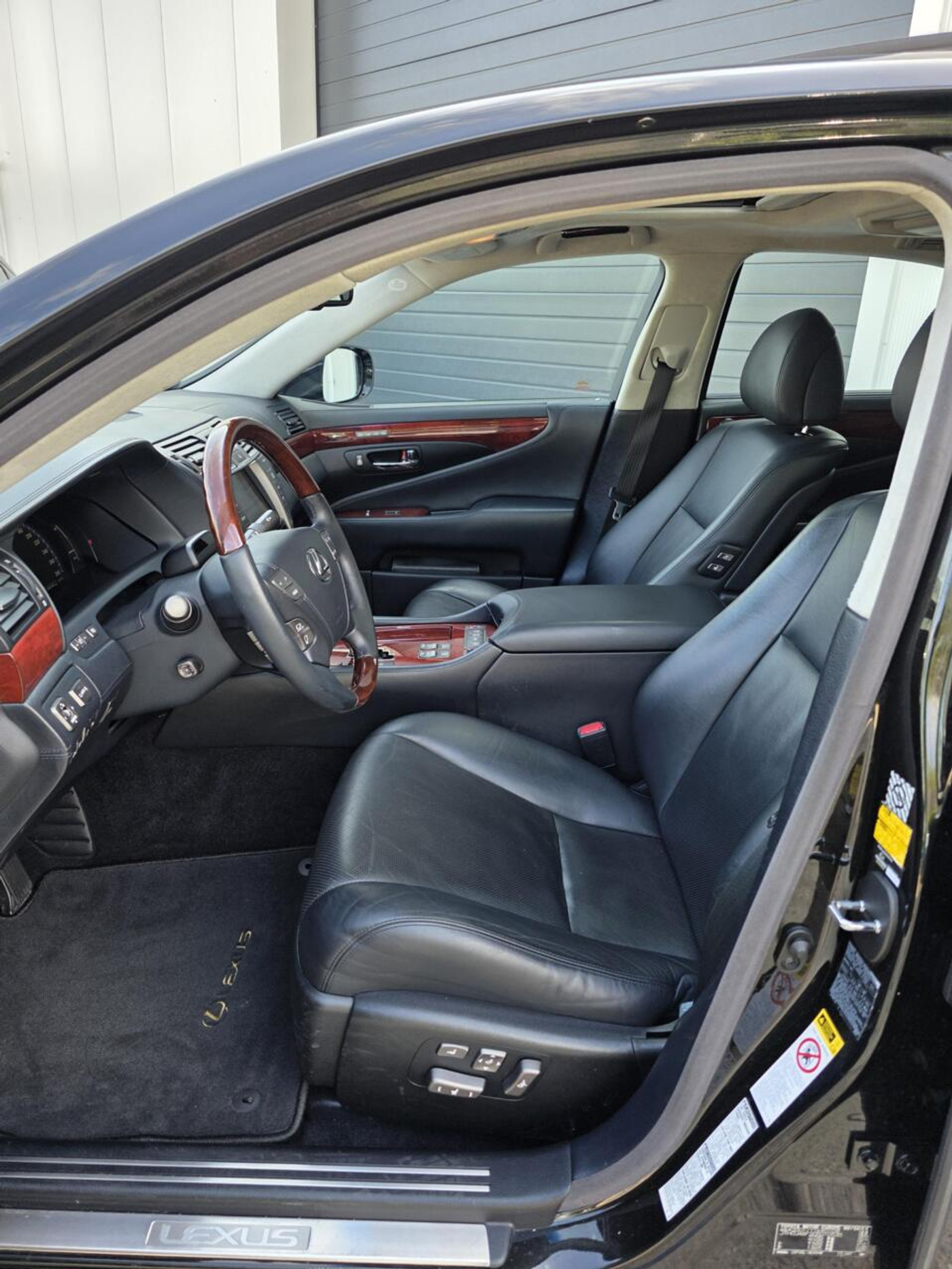 Foto van Lexus LS