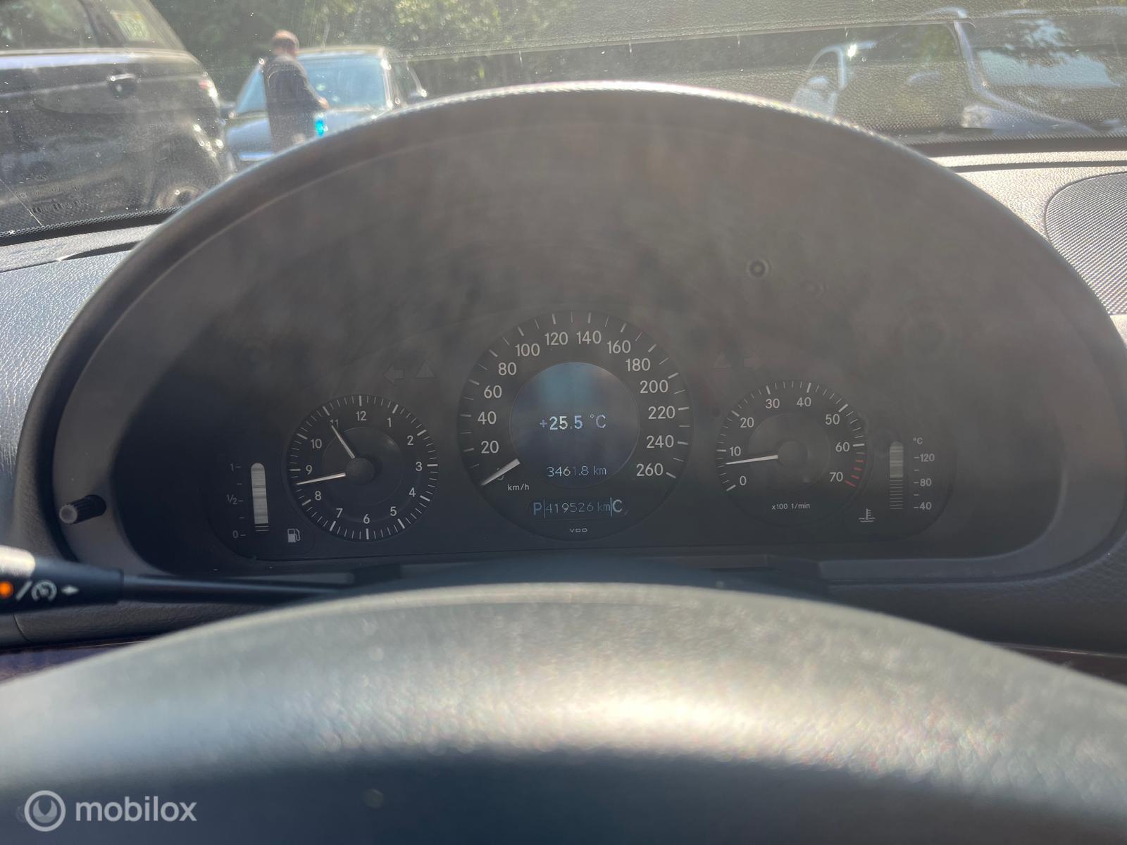 Foto van Mercedes-Benz E 240 4Matic