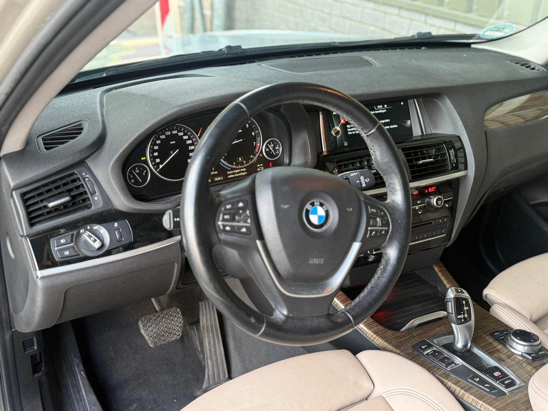 Foto van BMW X3 Xdrive20i