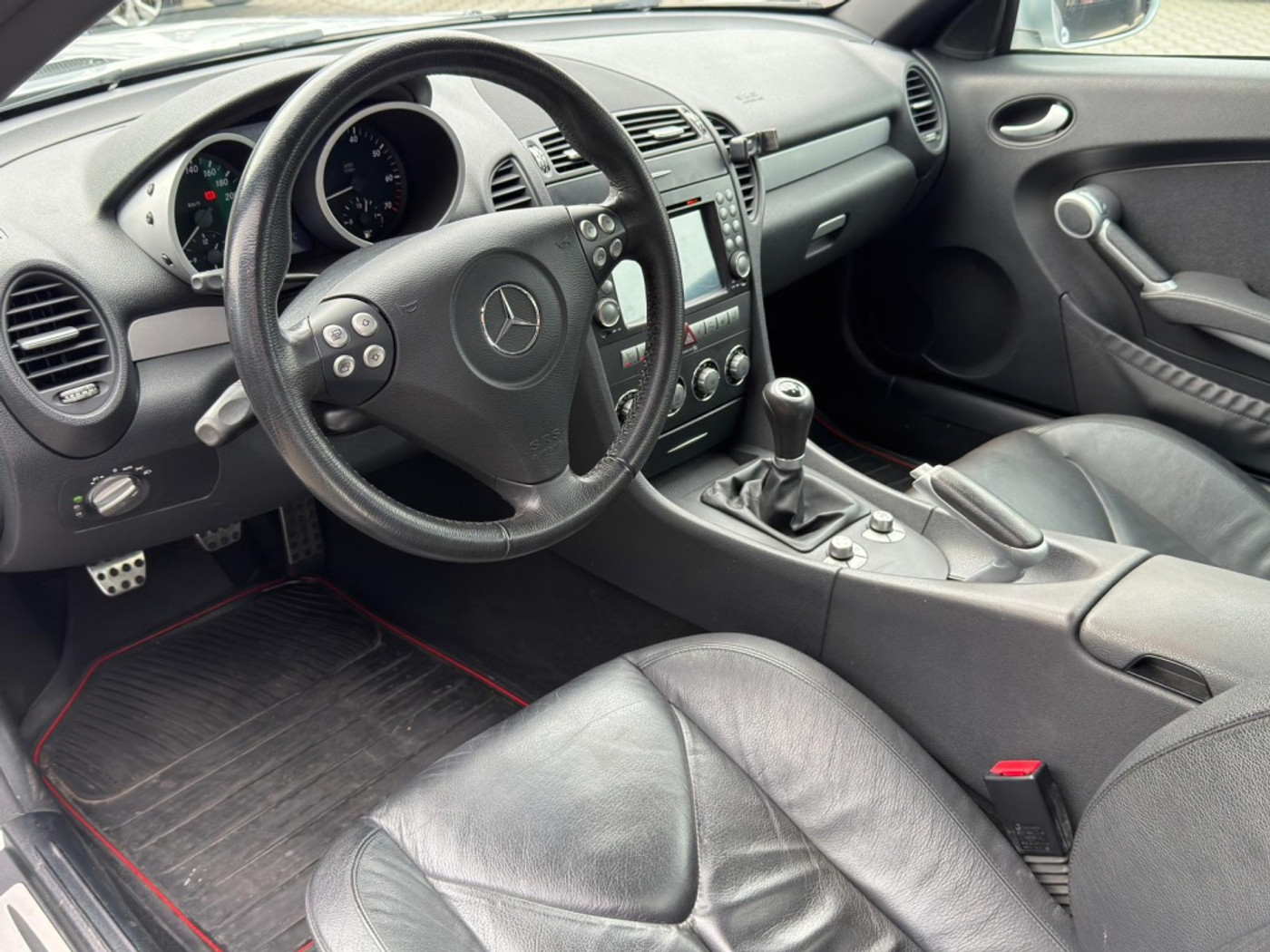 Foto van Mercedes-Benz SLK 200 Kompressor