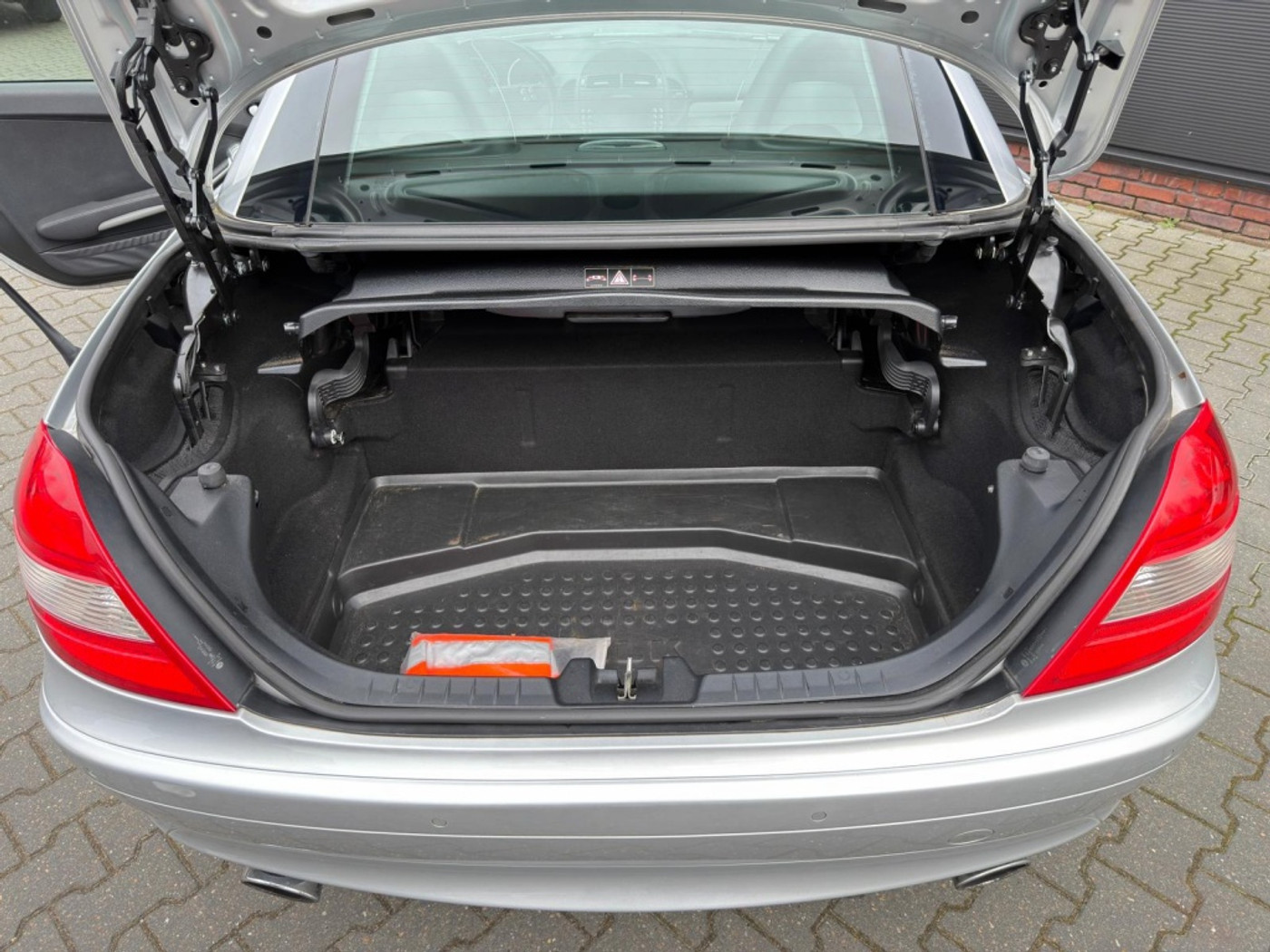 Foto van Mercedes-Benz SLK 200 Kompressor
