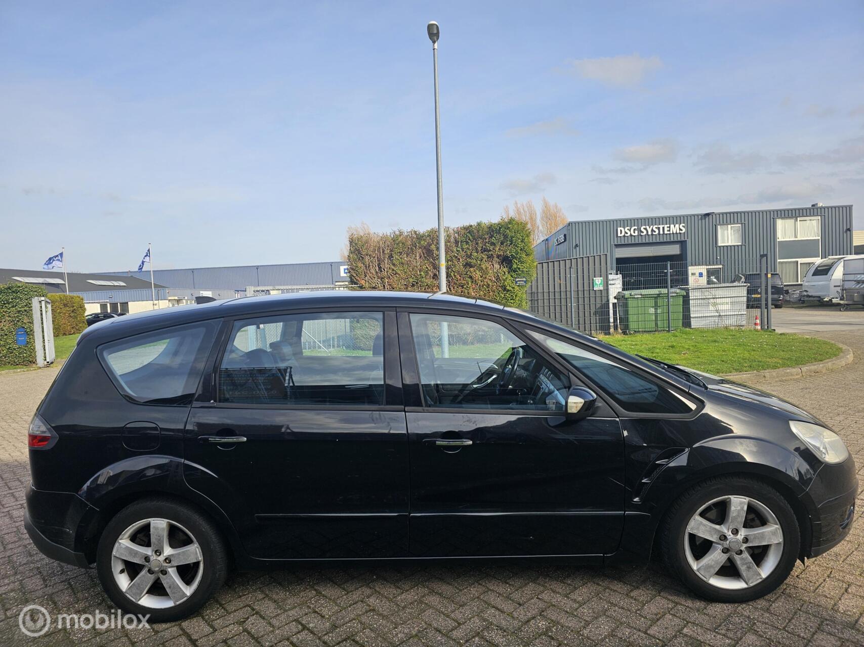 Foto van Ford S-max