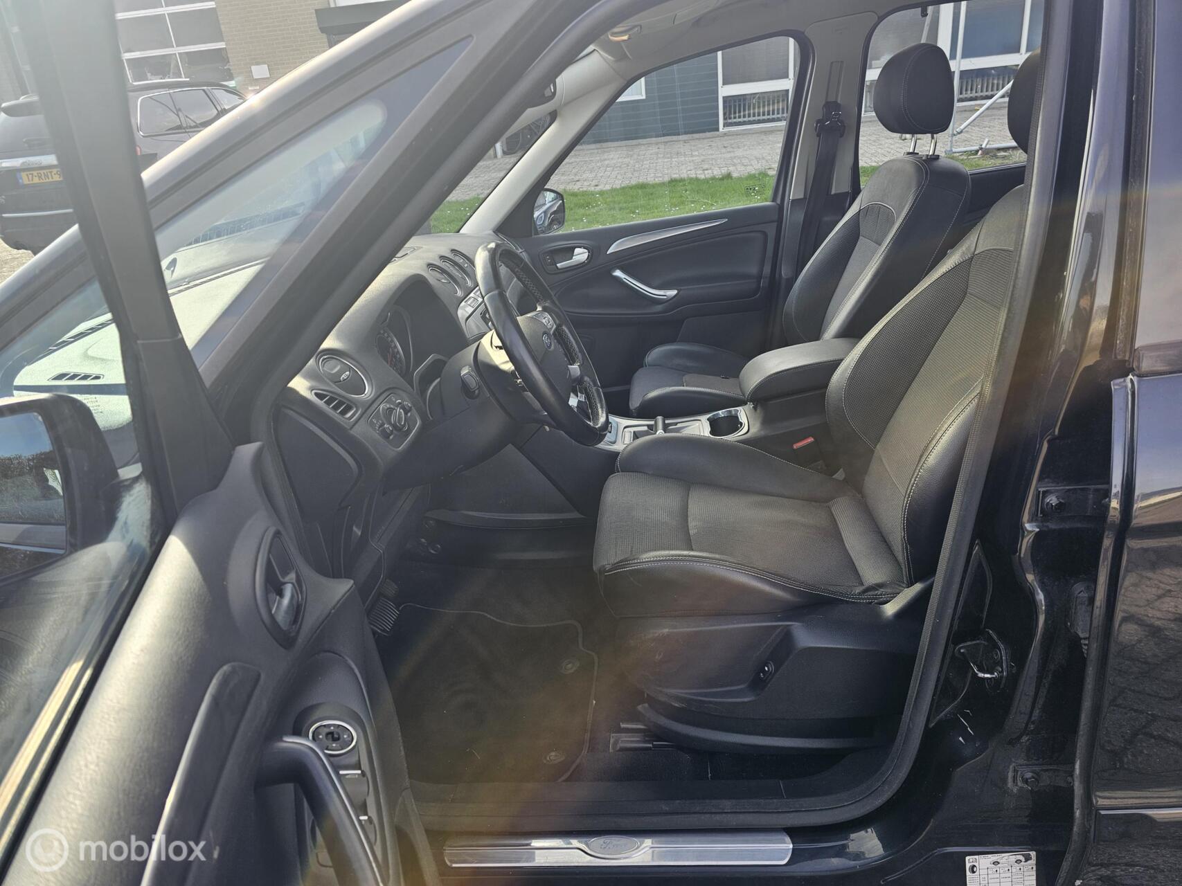 Foto van Ford S-max