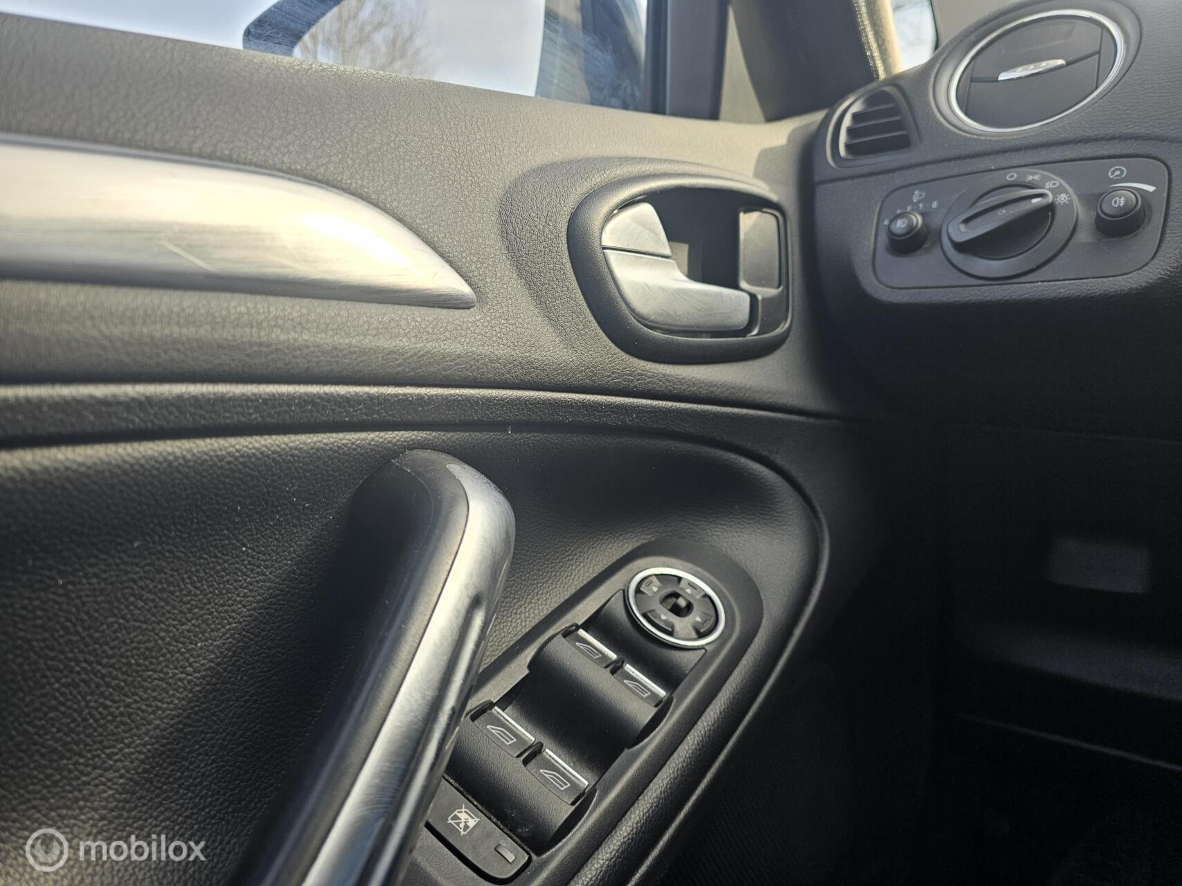 Foto van Ford S-max